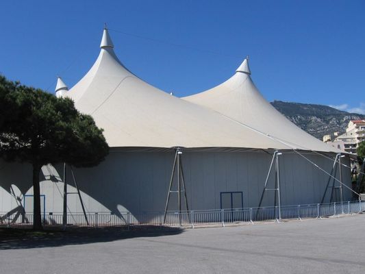 卸売ホテルテント ターポリン 建築引張膜構造ワークショップ通路PVCコーティング生地